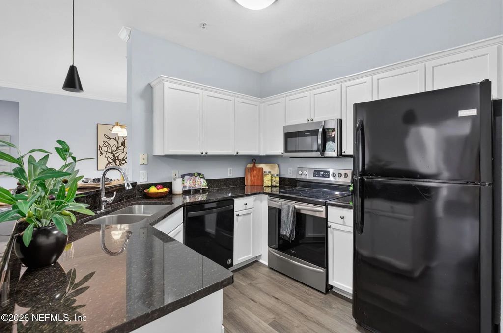 10961 Burnt Mill Road 423, Jacksonville