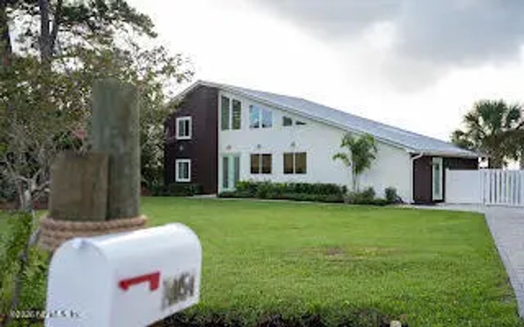 14054 Pine Island Drive, Jacksonville