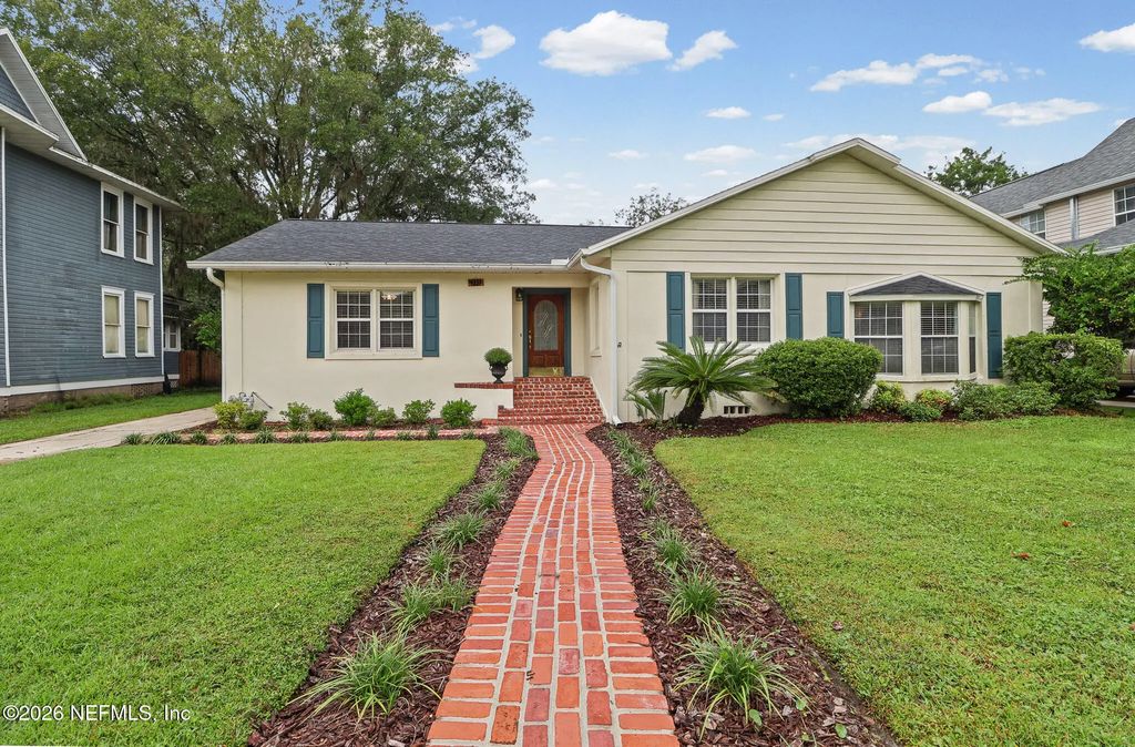 333 N Walnut Street, Starke