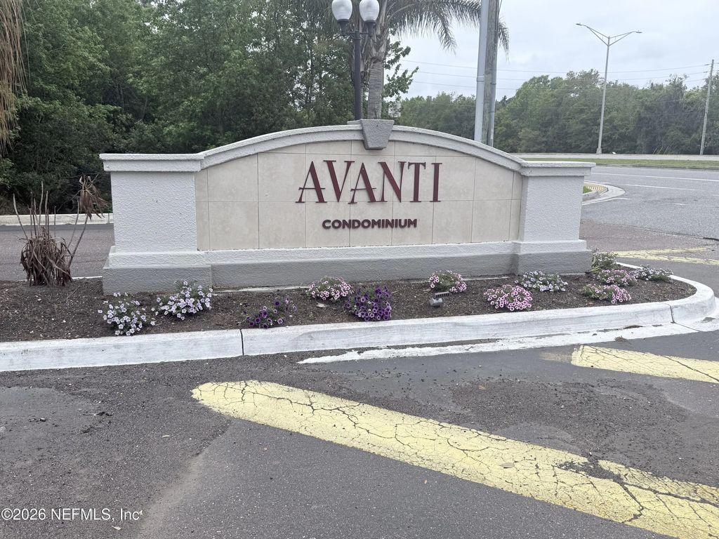 3591 Kernan Boulevard S 607, Jacksonville