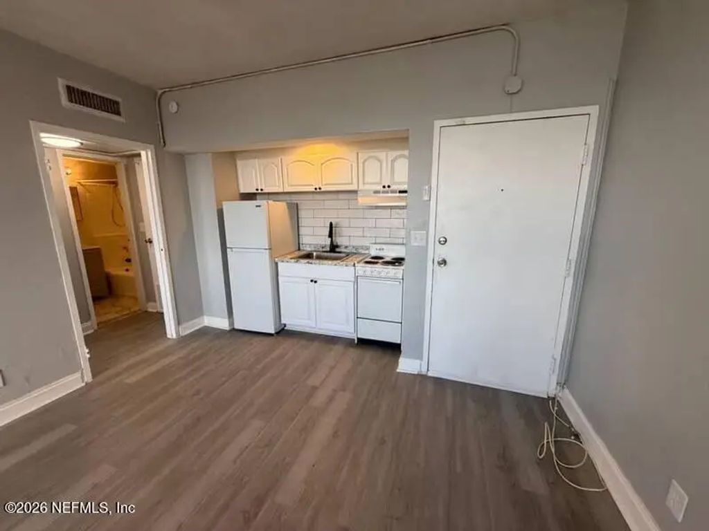311 W Ashley Street 703, Jacksonville