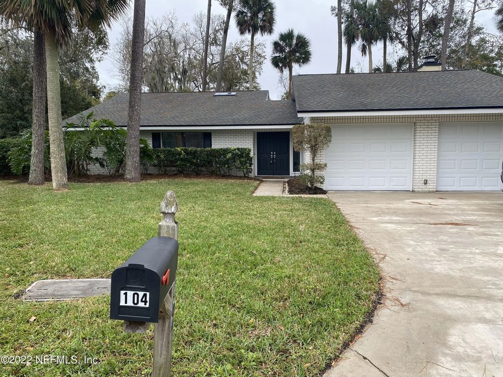 104 Coral Court, Palm Valley
