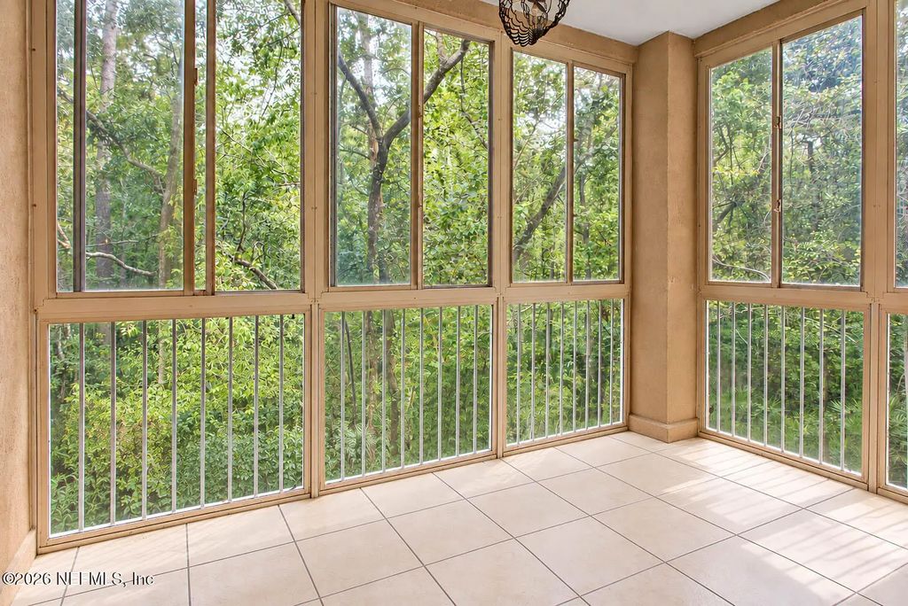 8601 Beach Boulevard 208, Jacksonville