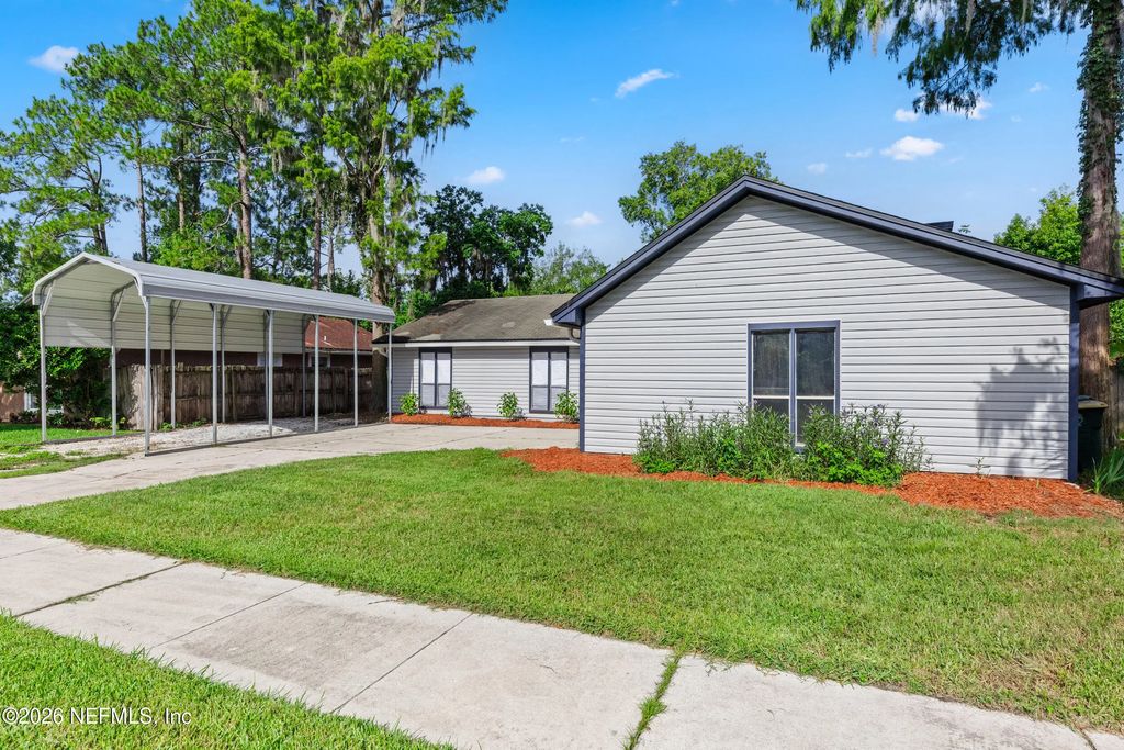 10644 La Mancha Avenue, Jacksonville