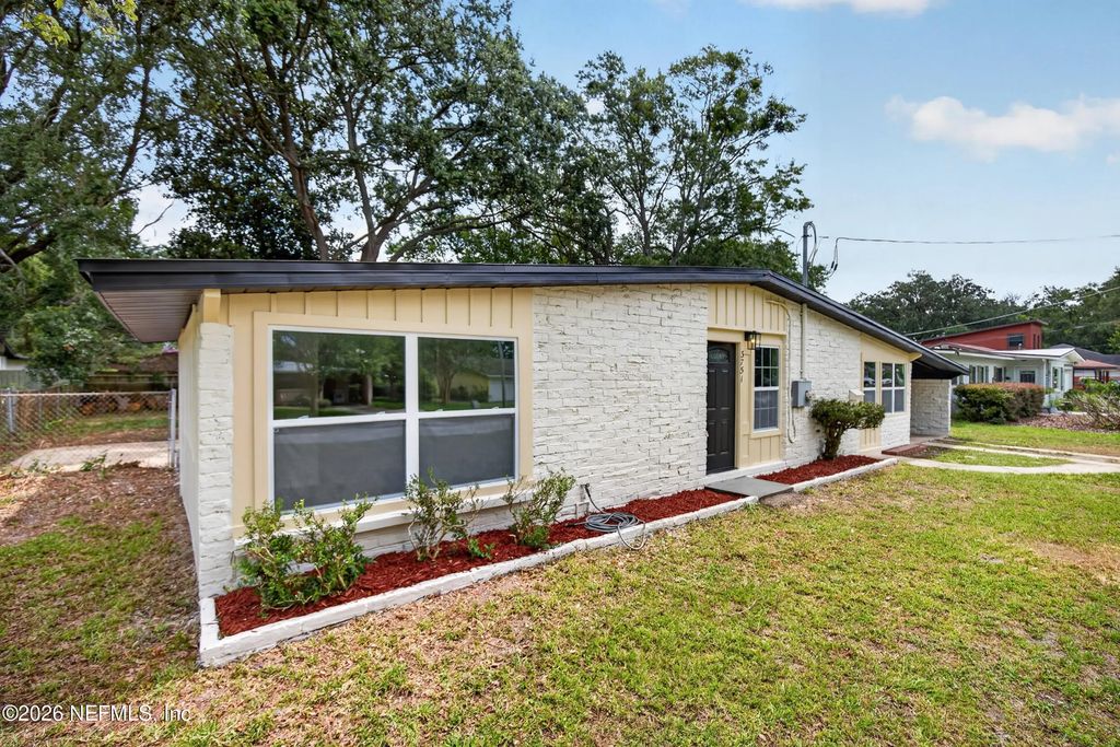 3751 Pizarro Road, Jacksonville