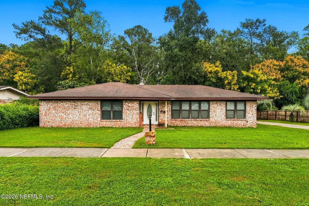 1315 Jamaica Road E, Jacksonville