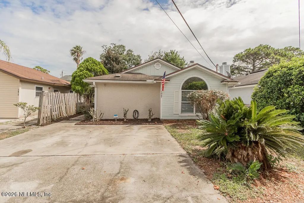 1067 Hibiscus Street, Atlantic Beach