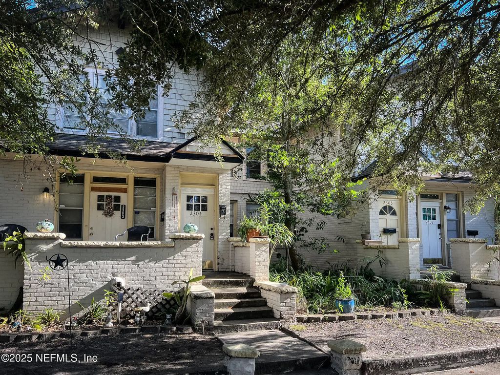 2304 College Street, Jacksonville