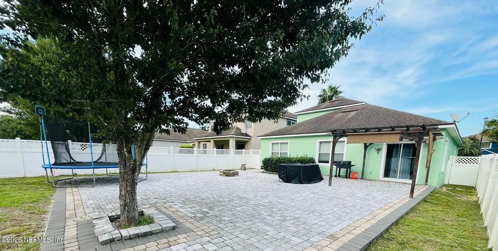 817 Sunny Stroll Drive, Middleburg