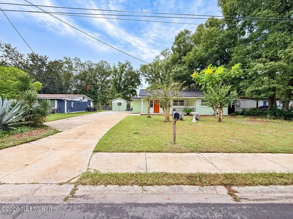 8114 Patou Drive S, Jacksonville