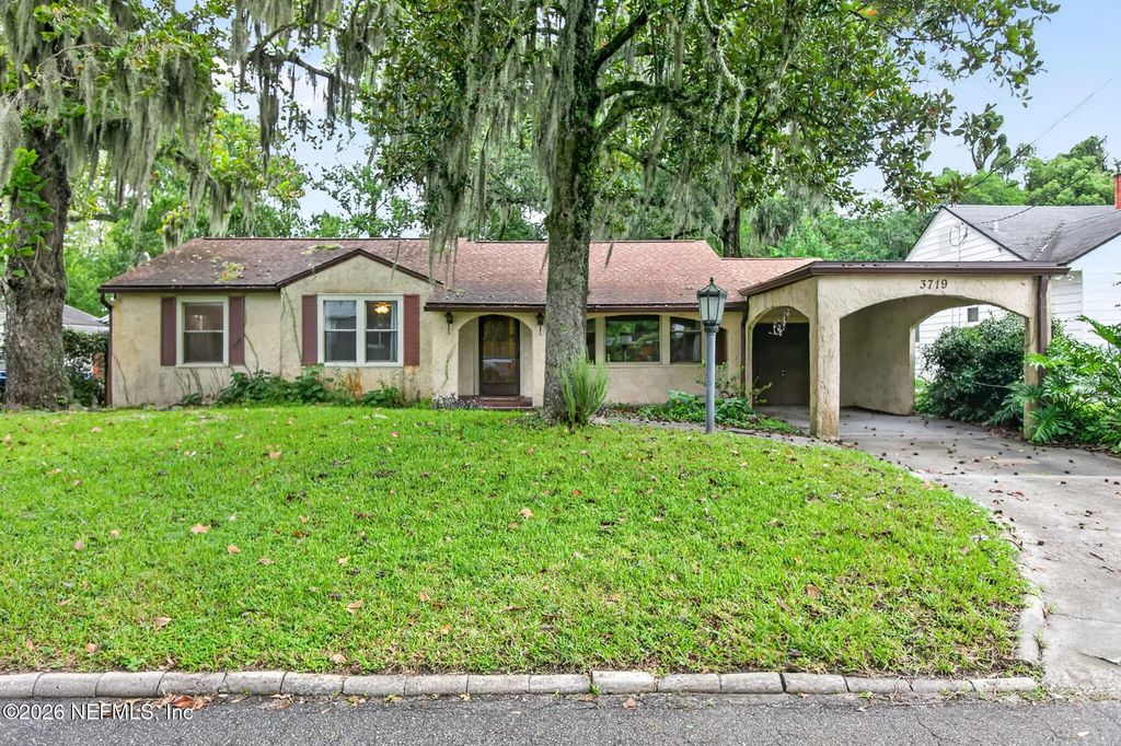 3719 Lilly Road N, Jacksonville