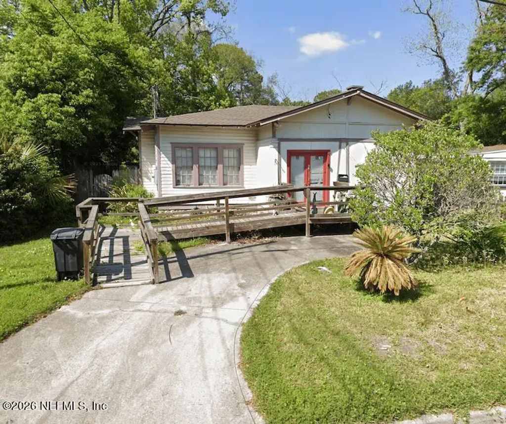 3535 College Place, Jacksonville