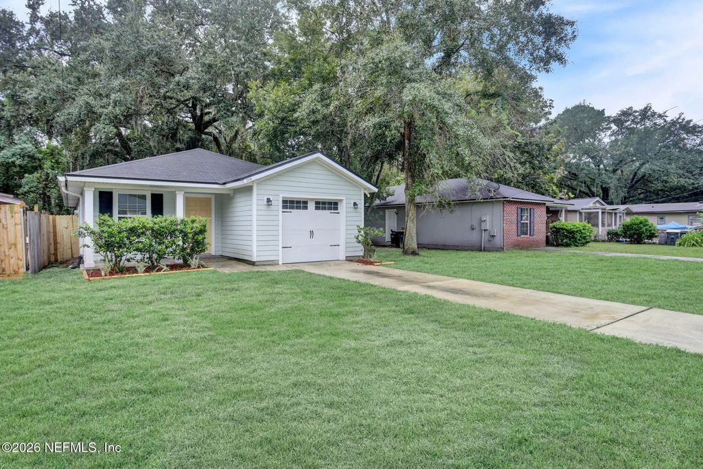 2370 Johnson Avenue, Jacksonville