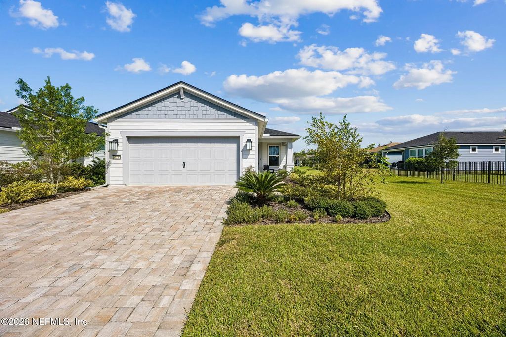 318 Tranquil Trail Circle, Yulee
