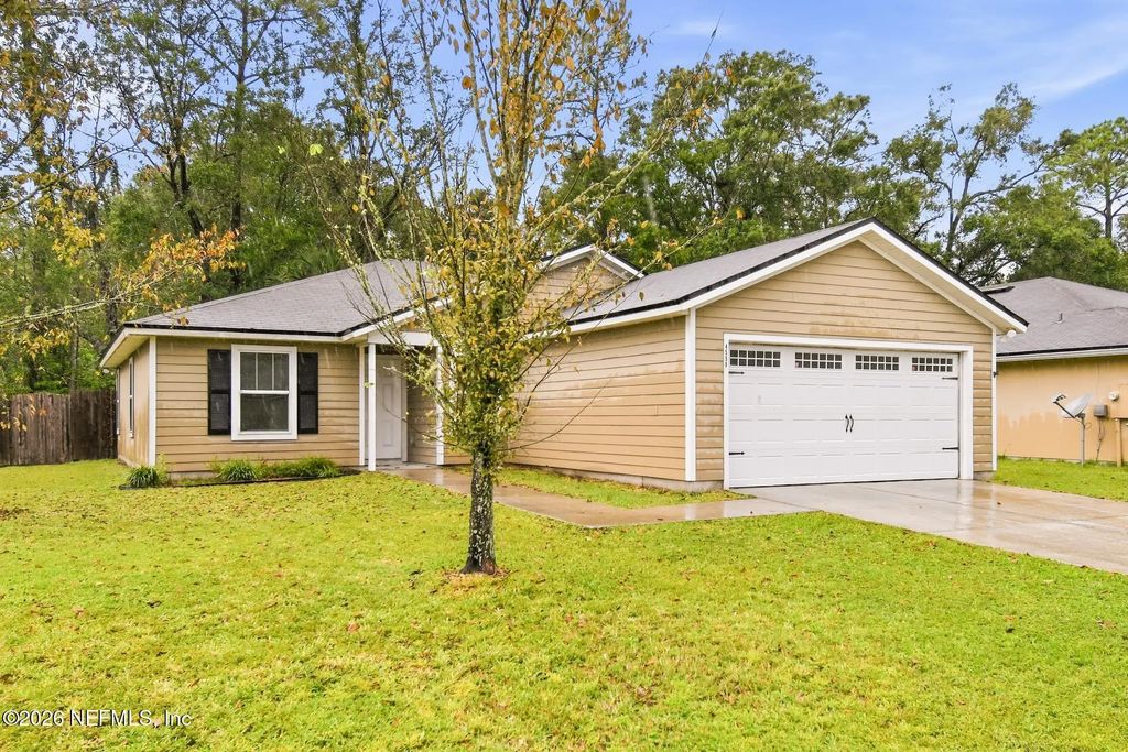 4558 Glendas Meadow Drive, Jacksonville