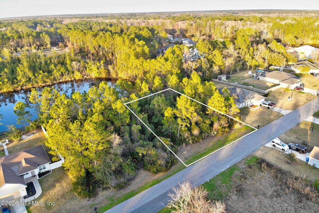 312 Crystal Lake Drive, St. Augustine