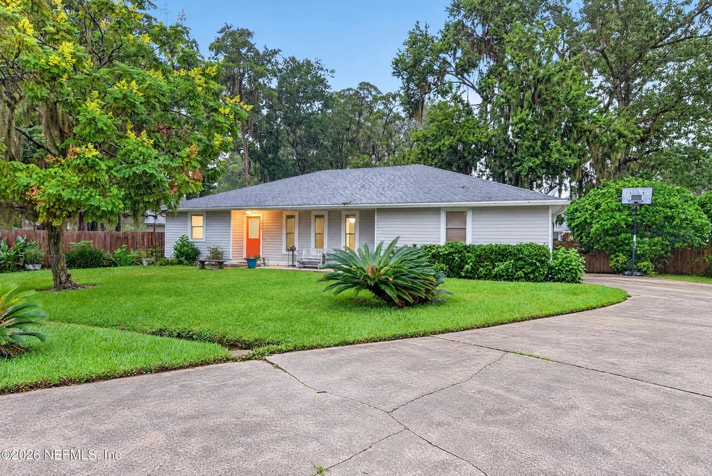 10704 Spurs Court, Jacksonville