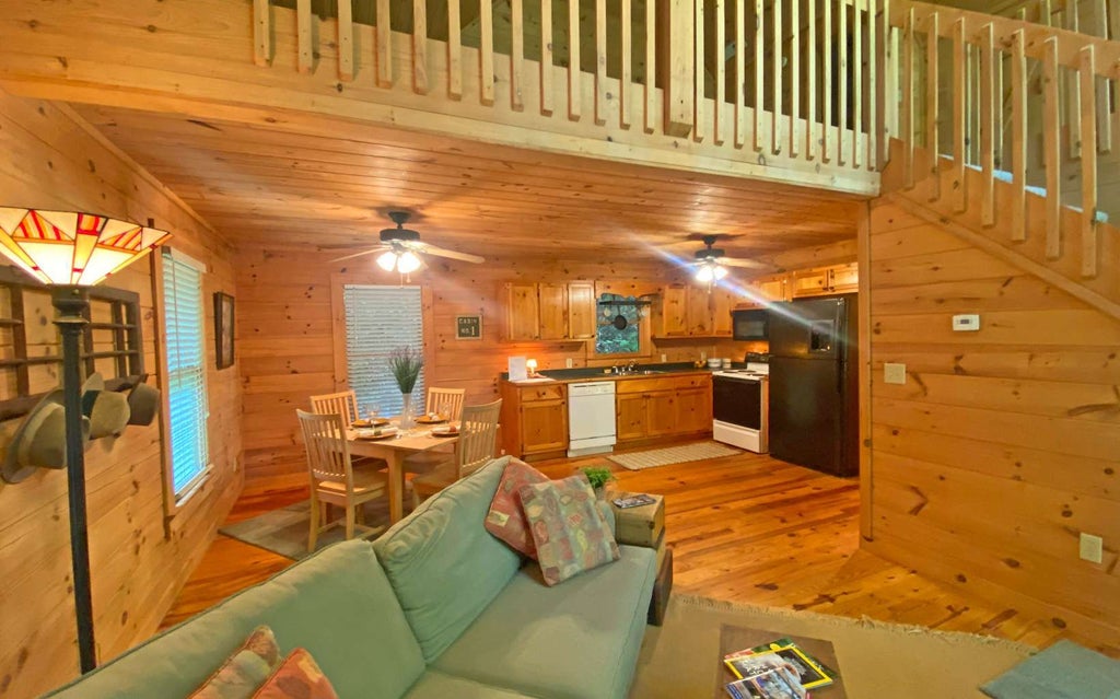 142 Arrow Ridge Road, Mccaysville GA Mccaysville Log Cabin Homes For Sale