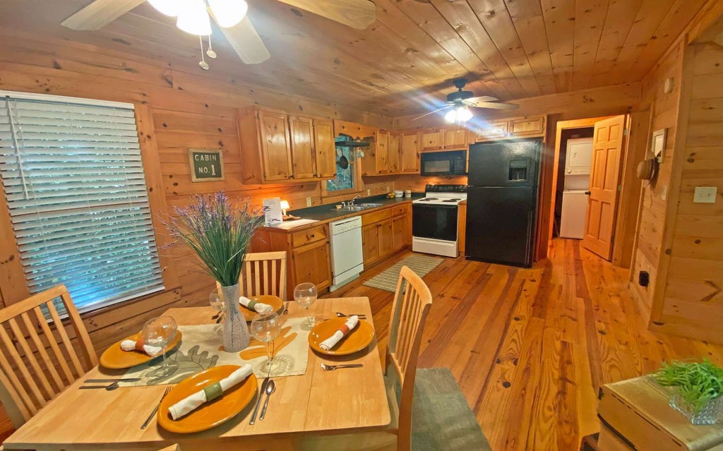 142 Arrow Ridge Road, Mccaysville GA Mccaysville Log Cabin Homes For Sale