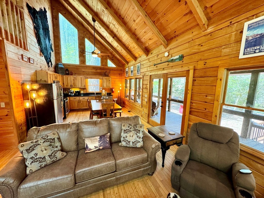 1192 Sunset Road, Epworth GA Epworth Log Cabin Homes For Sale