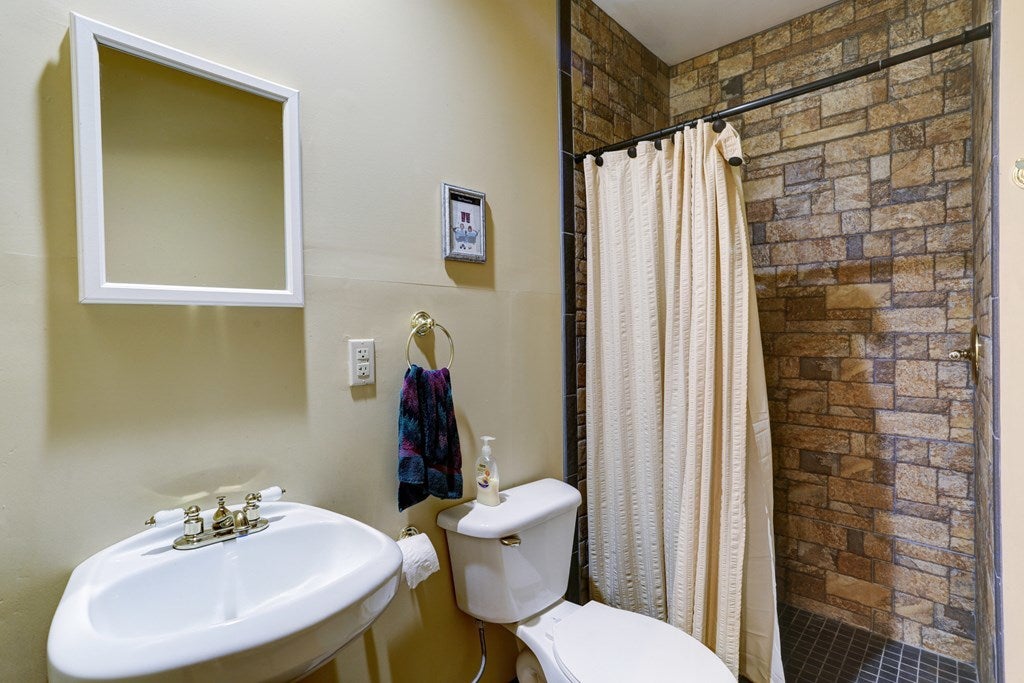 812 Wildflower Ridge, Warne NC Warne Cabin Homes For Sale