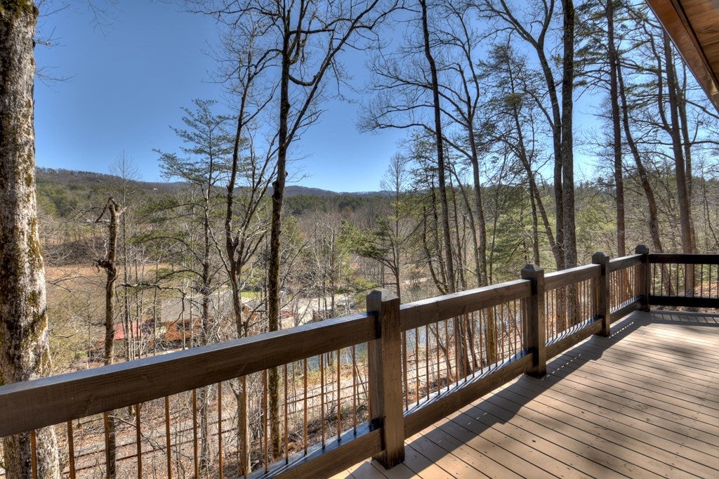 204 Mountain View Circle, Blue Ridge GA Blue Ridge Cabin Homes For Sale