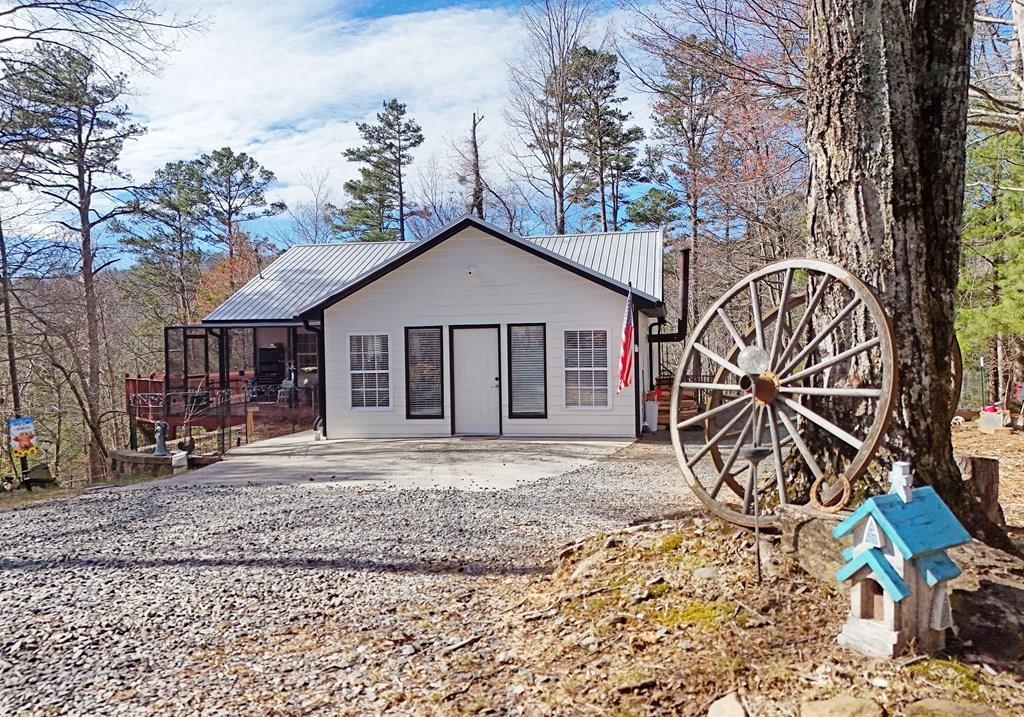 106 Opaque Way, Ellijay