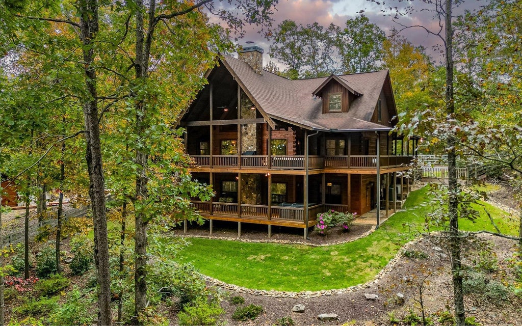 6451 Old Highway 5s, Talking Rock