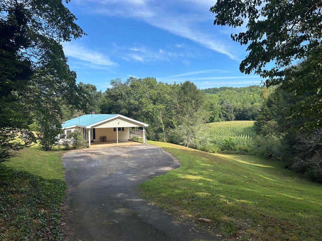 578 Jimmy Nicholson Road, Blairsville