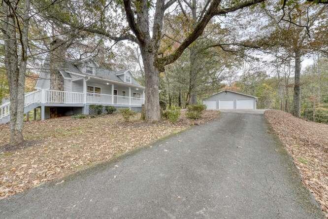 2802 Cynth Creek Road, Hiawassee