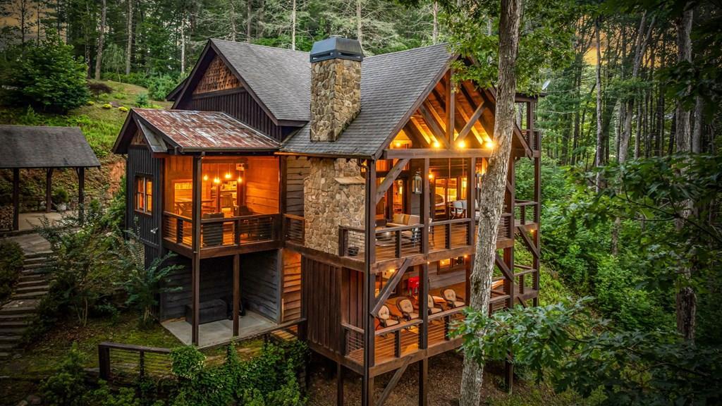 2695 Highway 2, Blue Ridge