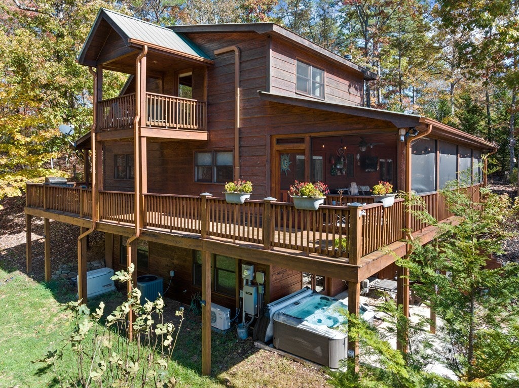 Listing photo for 653 The Woods Road, Mineral Bluff, GA