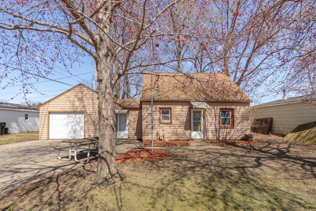 Photo of Listing #20251461