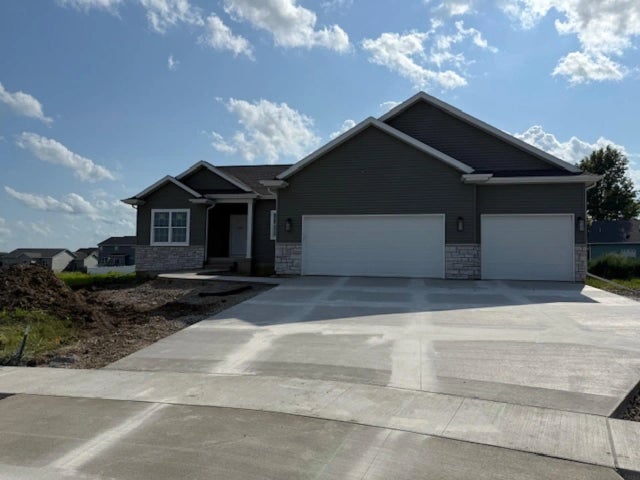 Photo of Listing #20251927