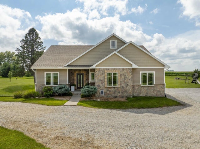 Photo of Listing #20253796