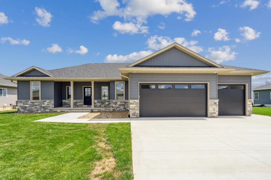 4818 Prairie Dock Road, Cedar Falls