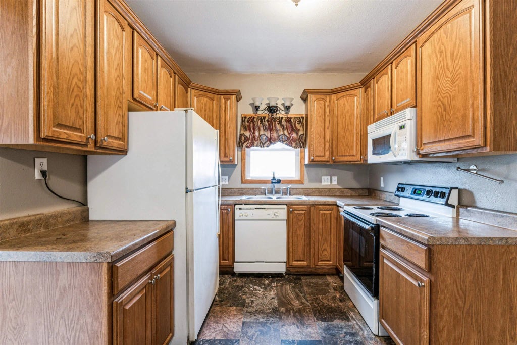 215 N 2nd Street, Coggon