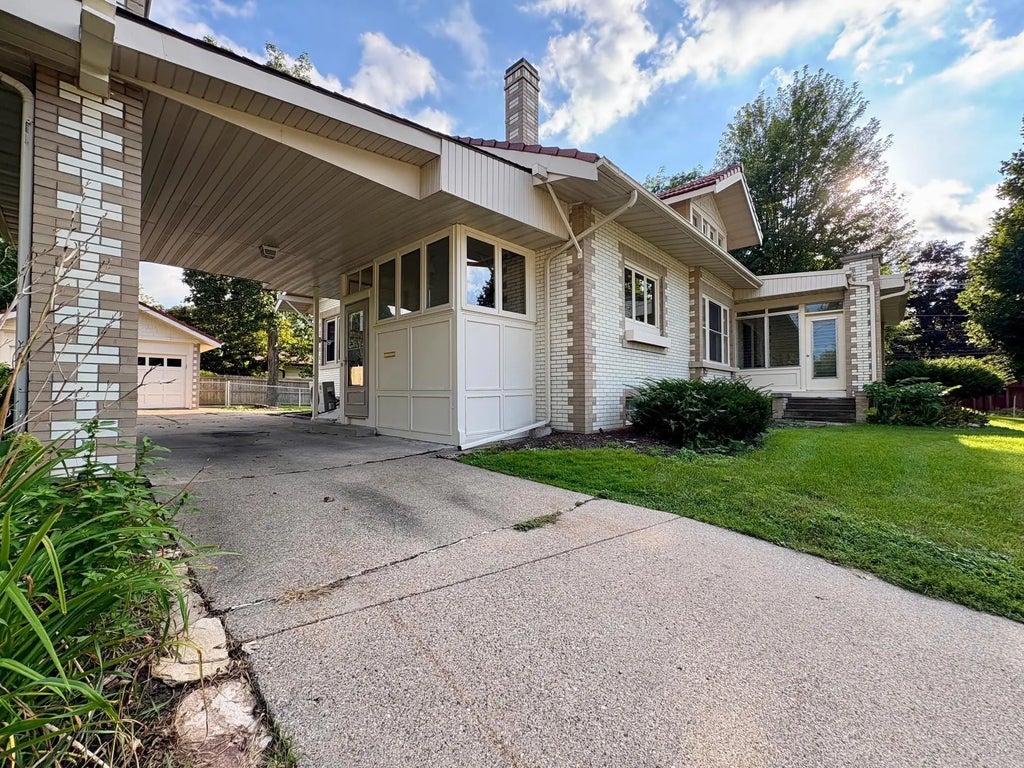 2103 Rainbow Drive, Cedar Falls