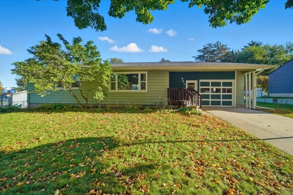 451 1st Street, Hudson