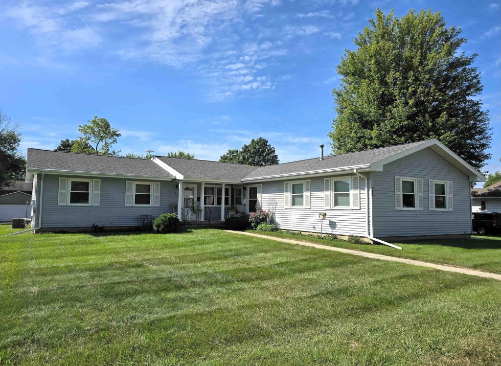 903-905 Poplar Street, LaPorte City