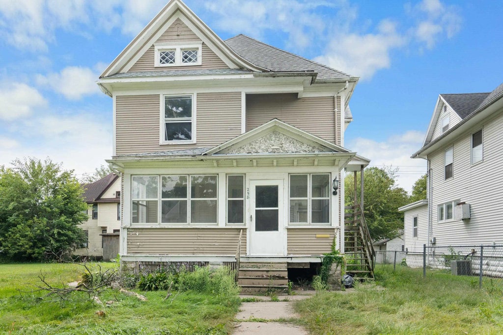 258 Western Avenue, Waterloo