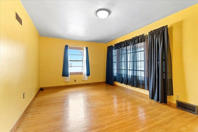 Photo of Listing #20254692