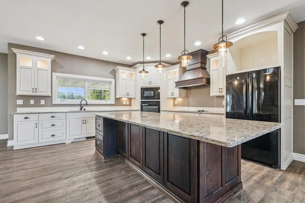 1911 Honey Creek Rd., Manchester