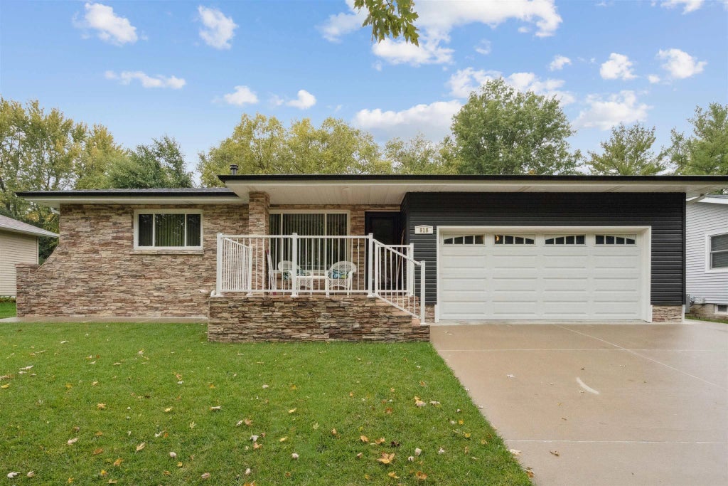 918 Colby Road, Waterloo