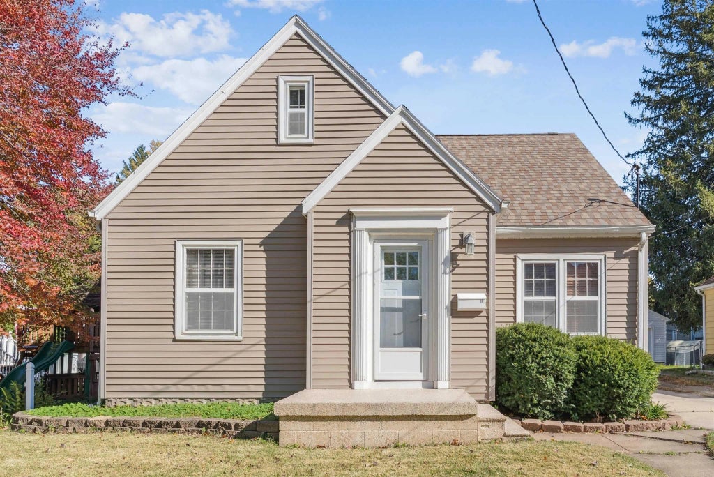 811 Hammond Avenue, Waterloo