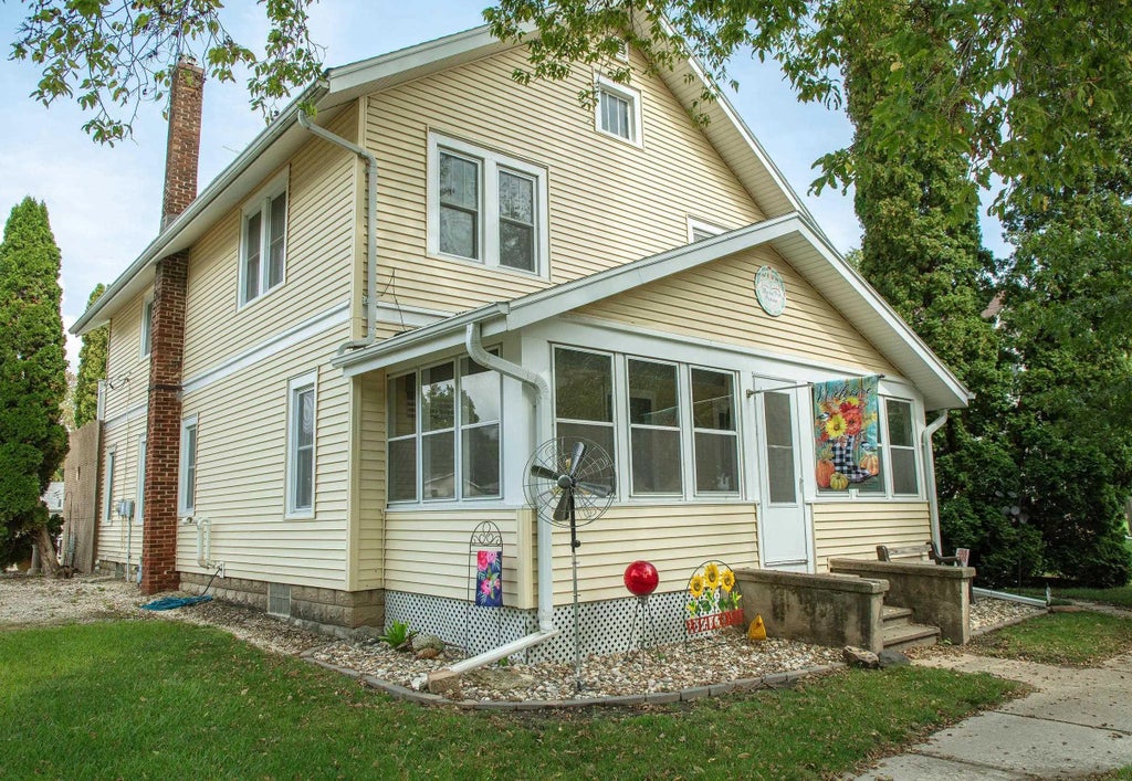 308 W Superior Street, Clarksville