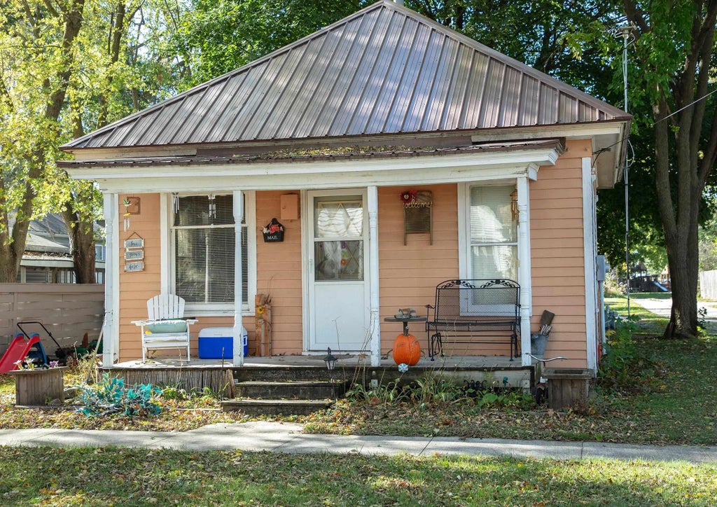 614 Sw 3rd Street, Waverly