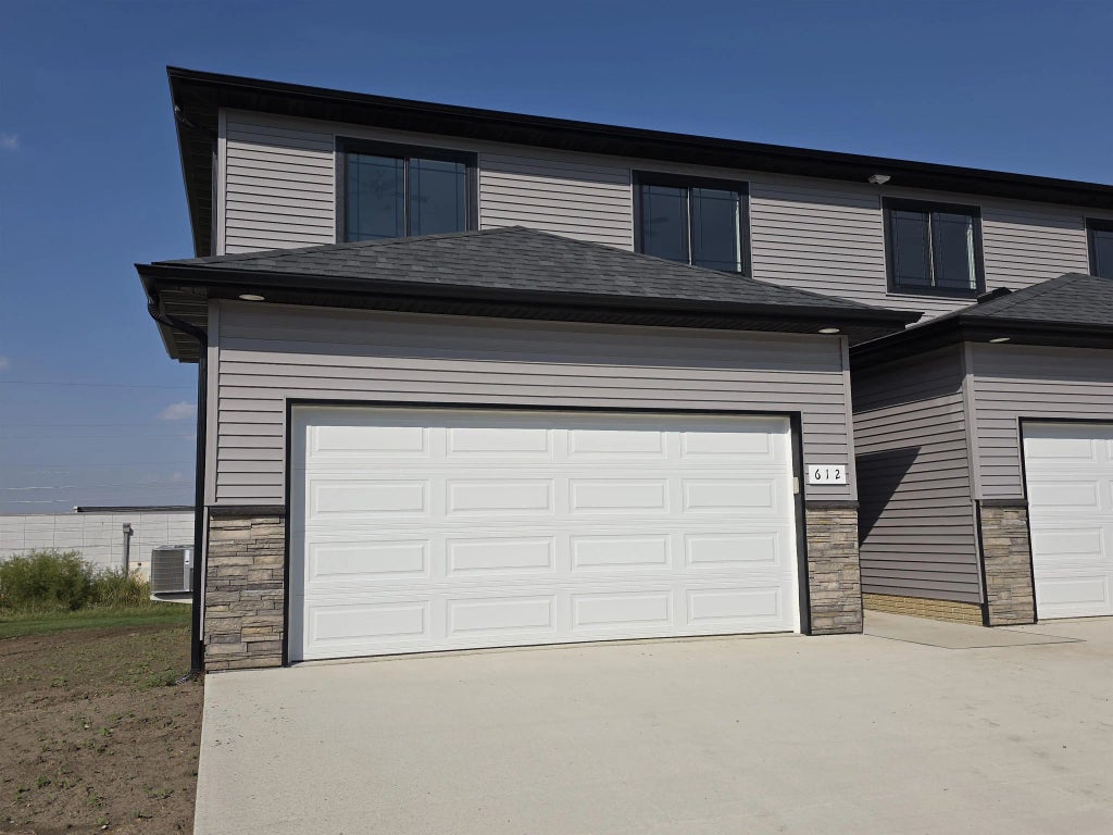 612 Grindstone Circle, Waterloo