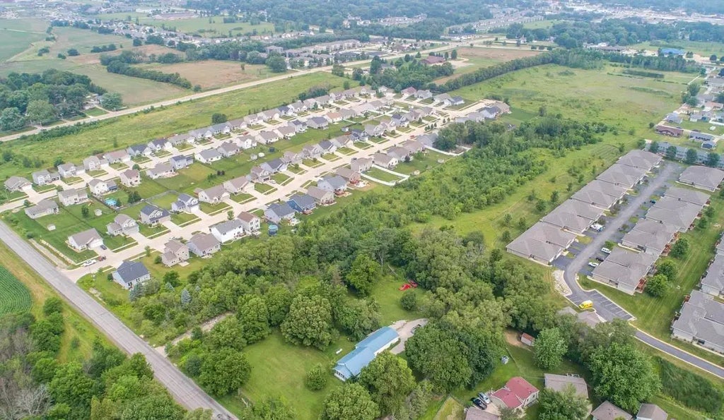 Huntington Road, Cedar Falls