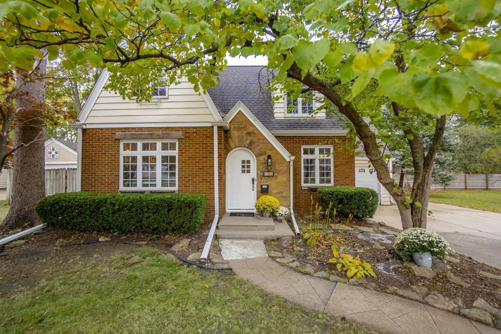 928 Kimball Ave., Waterloo